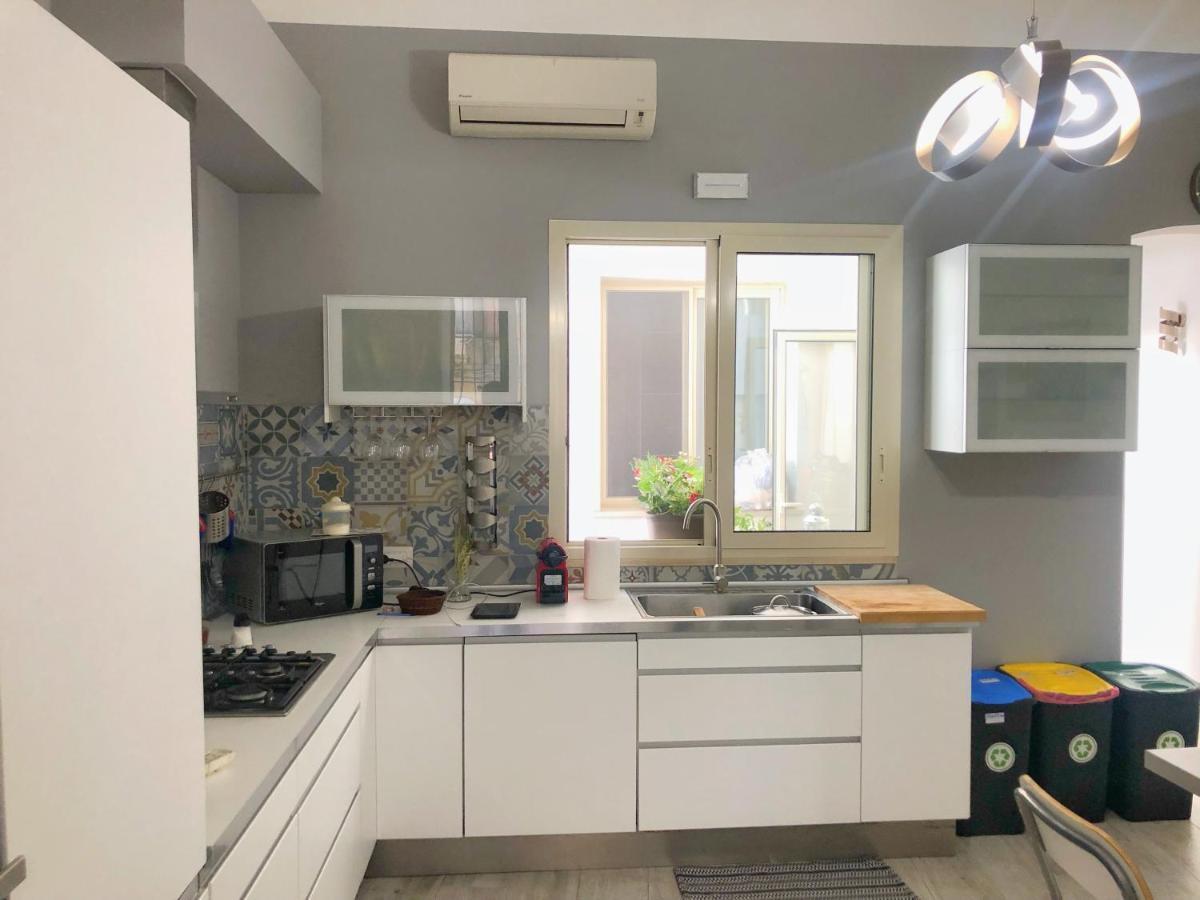 Apartment Alfonzetti-5 Min Walk To Central Train And Bus Station Catania Exterior foto