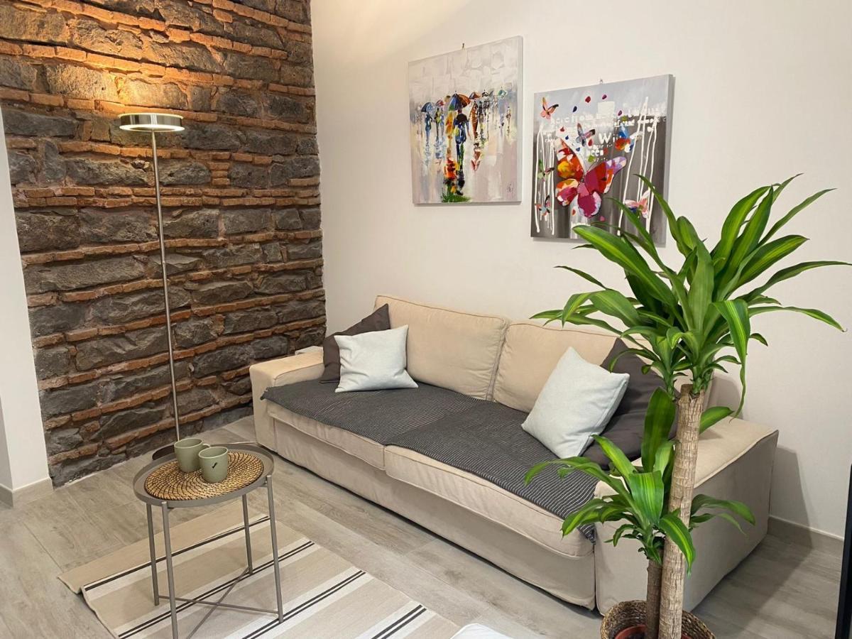 Apartment Alfonzetti-5 Min Walk To Central Train And Bus Station Catania Exterior foto